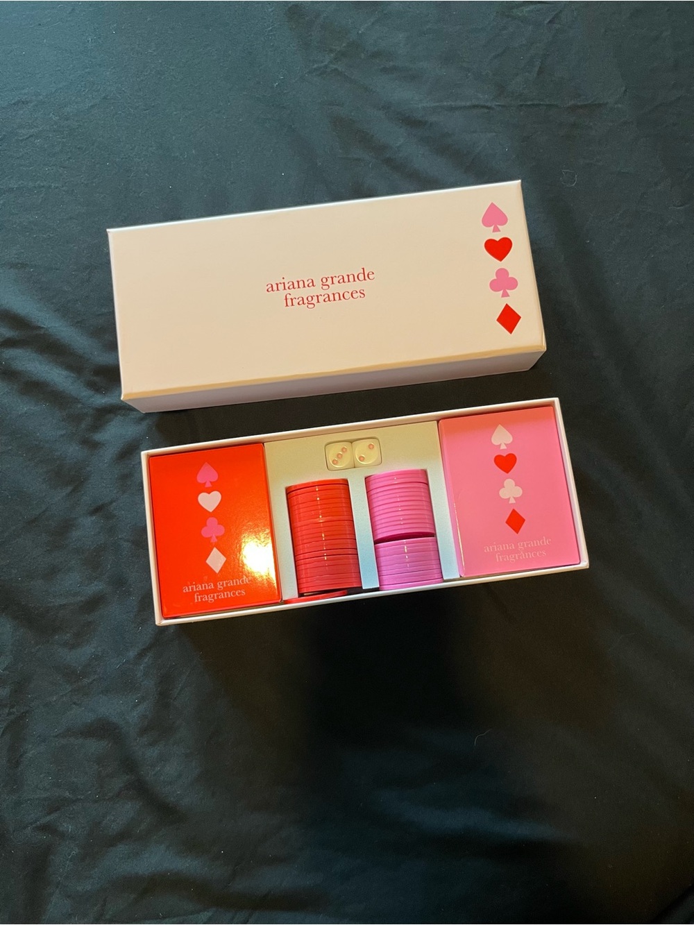 ariana grande fragrance poker set